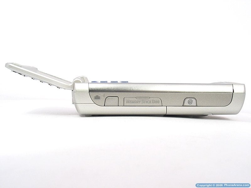 Sony Ericsson P990 Smartphone Review