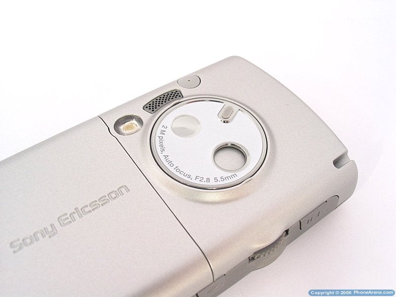 Sony Ericsson P990 Smartphone Review
