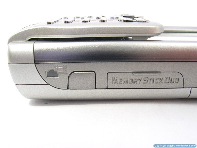 Sony Ericsson P990 Smartphone Review