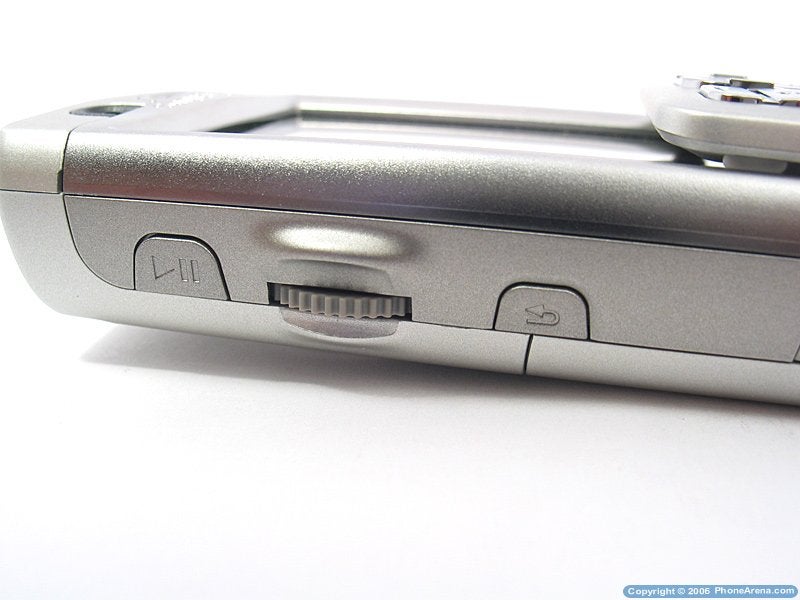 Sony Ericsson P990 Smartphone Review