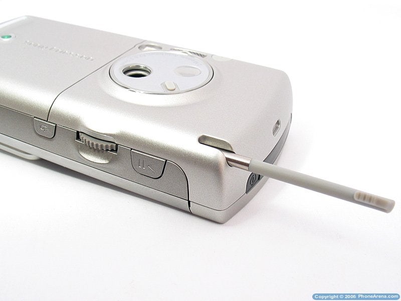 Sony Ericsson P990 Smartphone Review