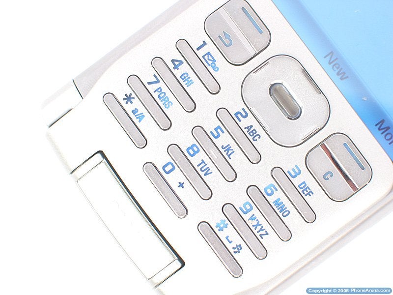 Sony Ericsson P990 Smartphone Review