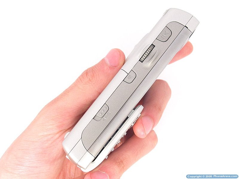 Sony Ericsson P990 Smartphone Review