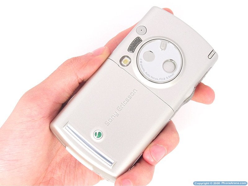 Sony Ericsson P990 Smartphone Review