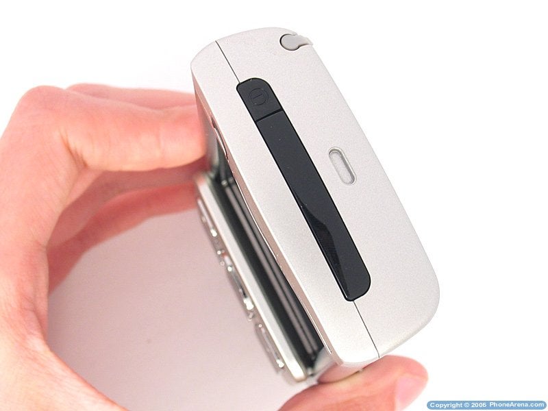 Sony Ericsson P990 Smartphone Review