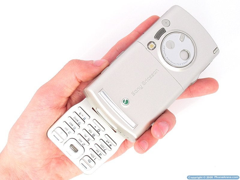 Sony Ericsson P990 Smartphone Review