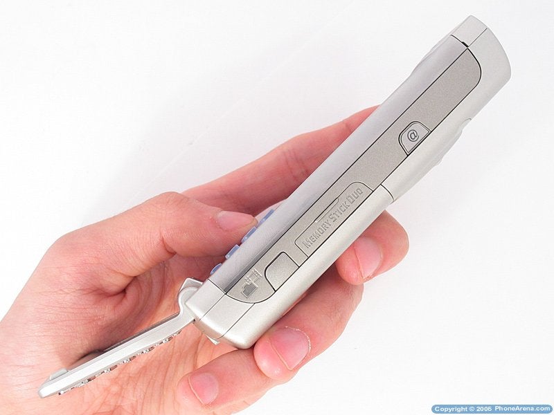 Sony Ericsson P990 Smartphone Review