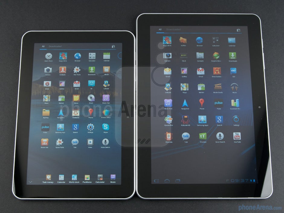 Samsung GALAXY Tab 10.1 (Right), Samsung GALAXY Tab 8.9 (Left) - Samsung GALAXY Tab 10.1 Preview